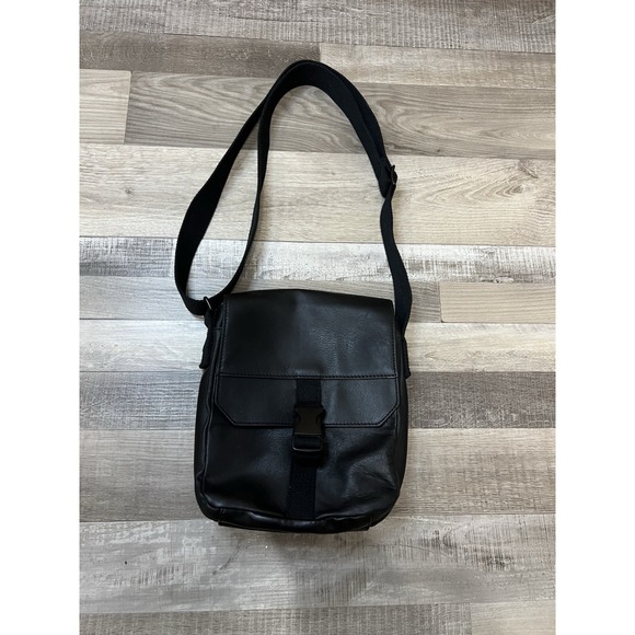 Fossil Men's WESTON Black COURIER MESSANGER CROSSBODY Bag - Picture 1 of 10